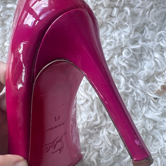 Christian Louboutin Fuchsia Patent Leather Pumps | Size 41 - Picture 10 of 10